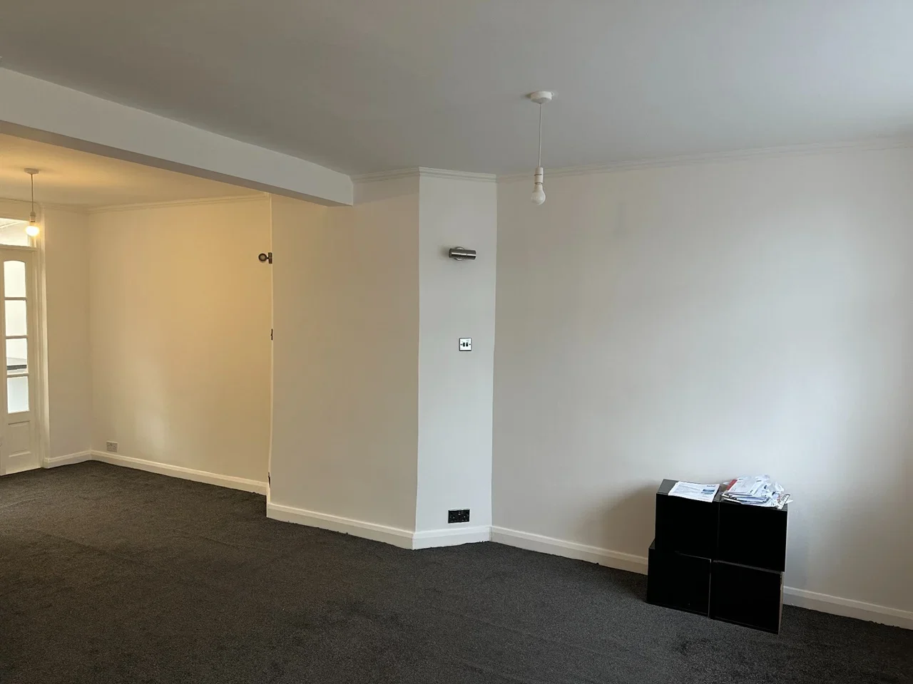 House Knollmead in Greater London