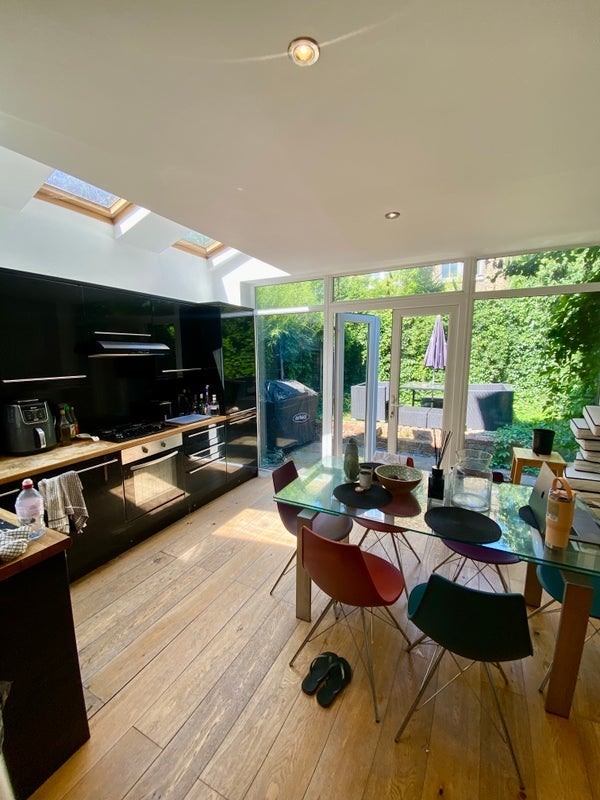 Room Leander Road in Greater London