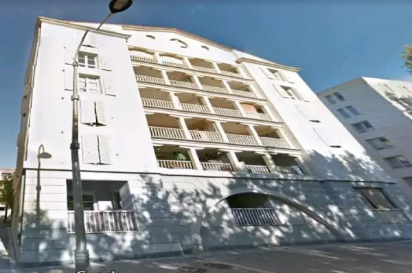 Appartement Place Louis et Marie Trégaro à Montpellier