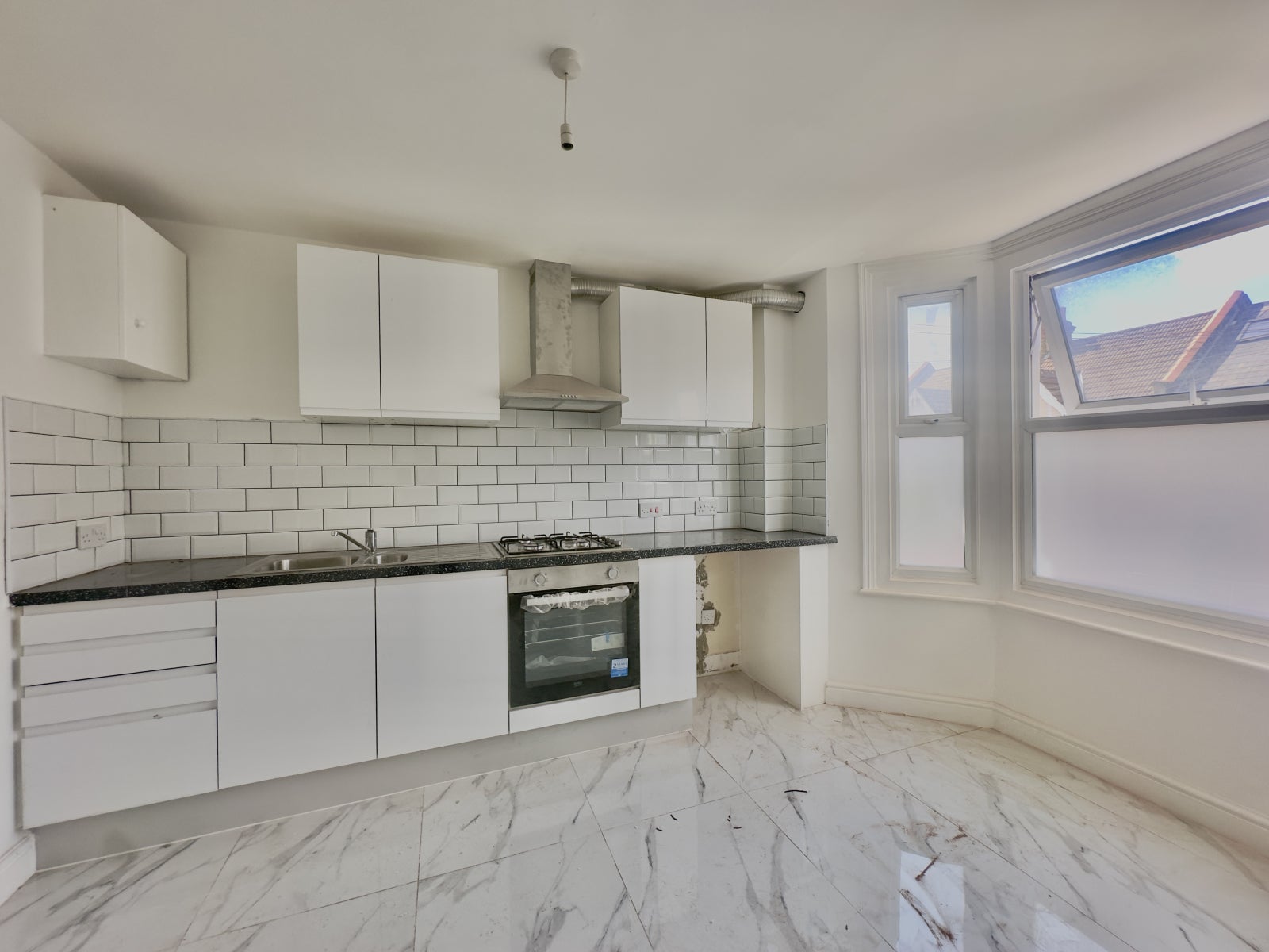 Flat Valnay Street in Greater London