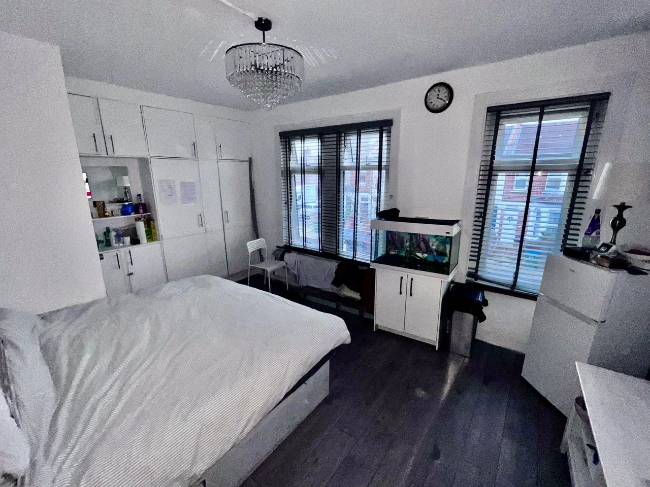 Room Myrtledene Road in Greater London