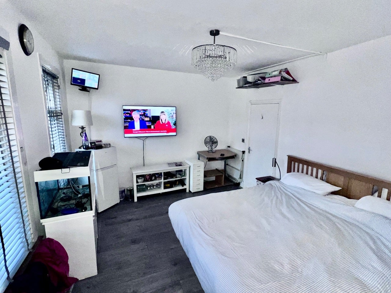 Room Myrtledene Road in Greater London
