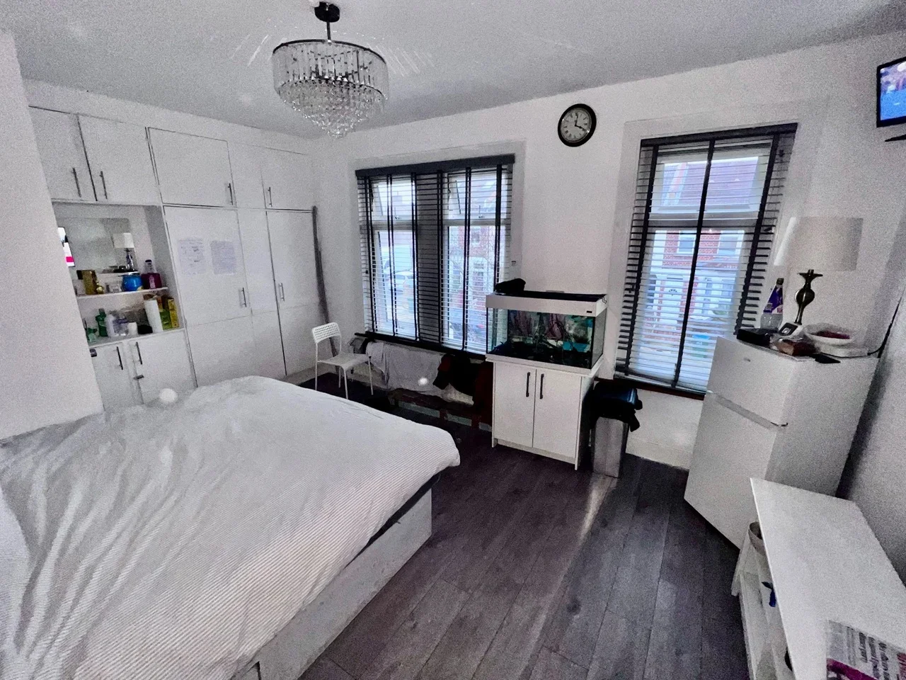 Room Myrtledene Road in Greater London