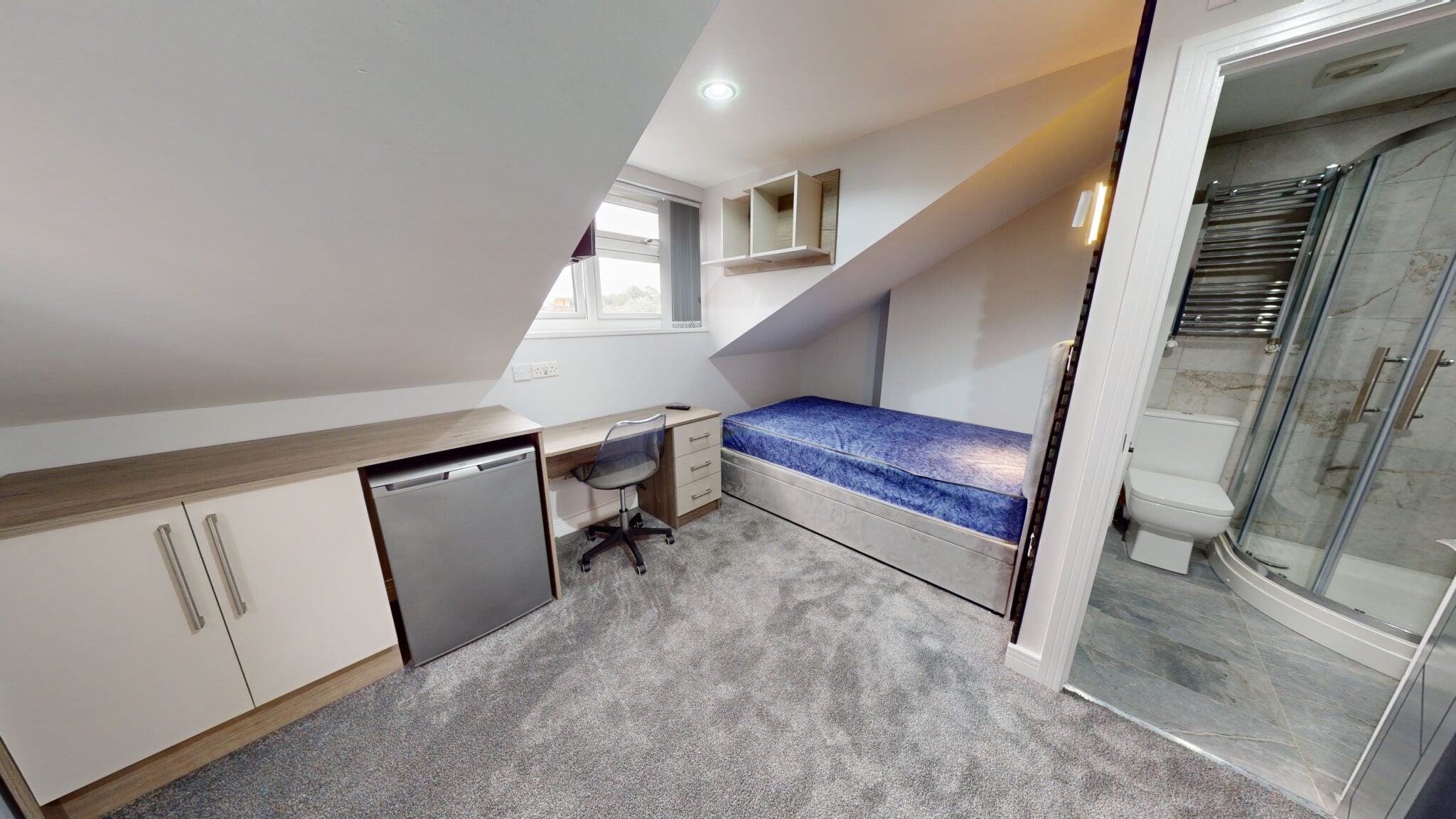 Room Harrow Road in Birmingham