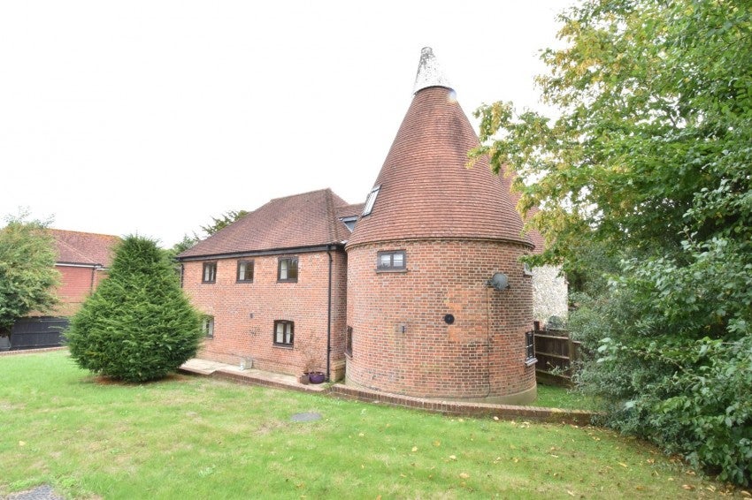 House Bicknor Lane in Maidstone