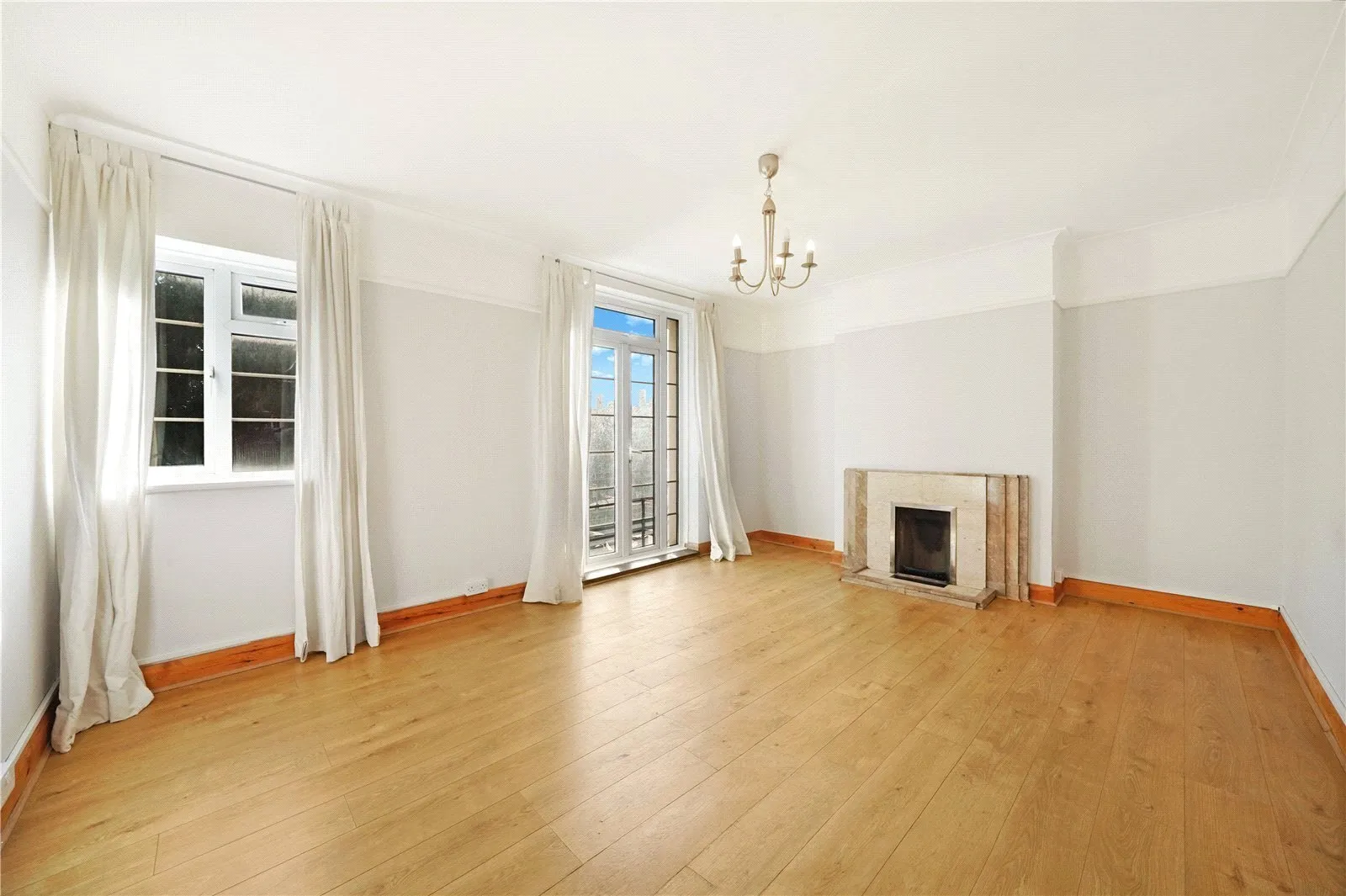 Flat Shoot-up Hill in Greater London
