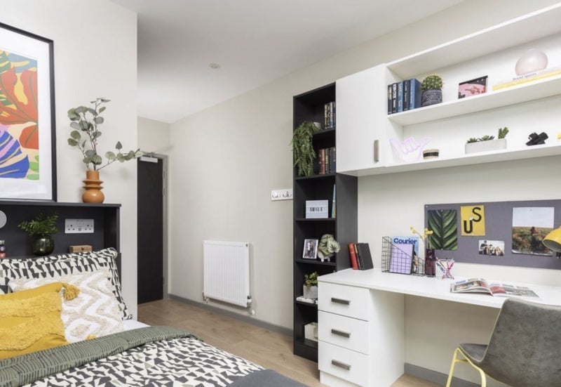 Room Wembley Hill Road in Greater London