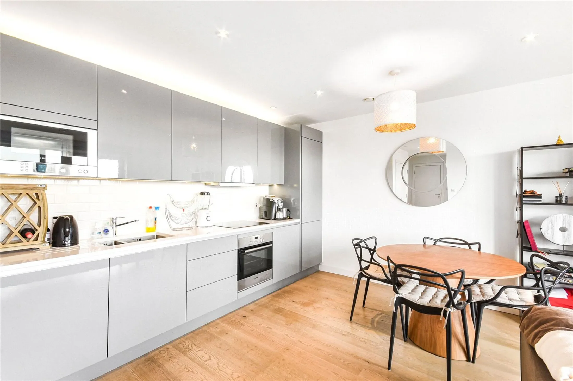 Flat Victory Place in Greater London