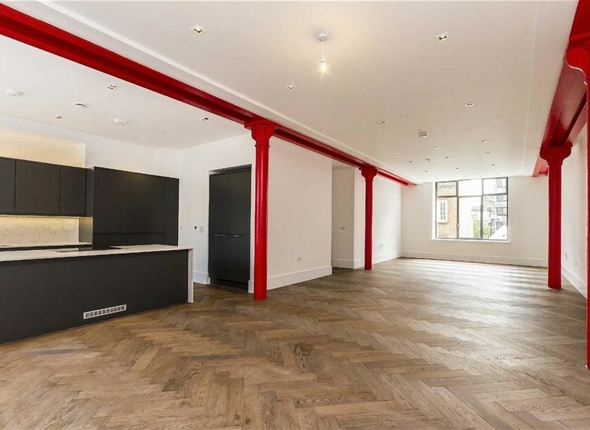 Flat Lafone Street in Greater London