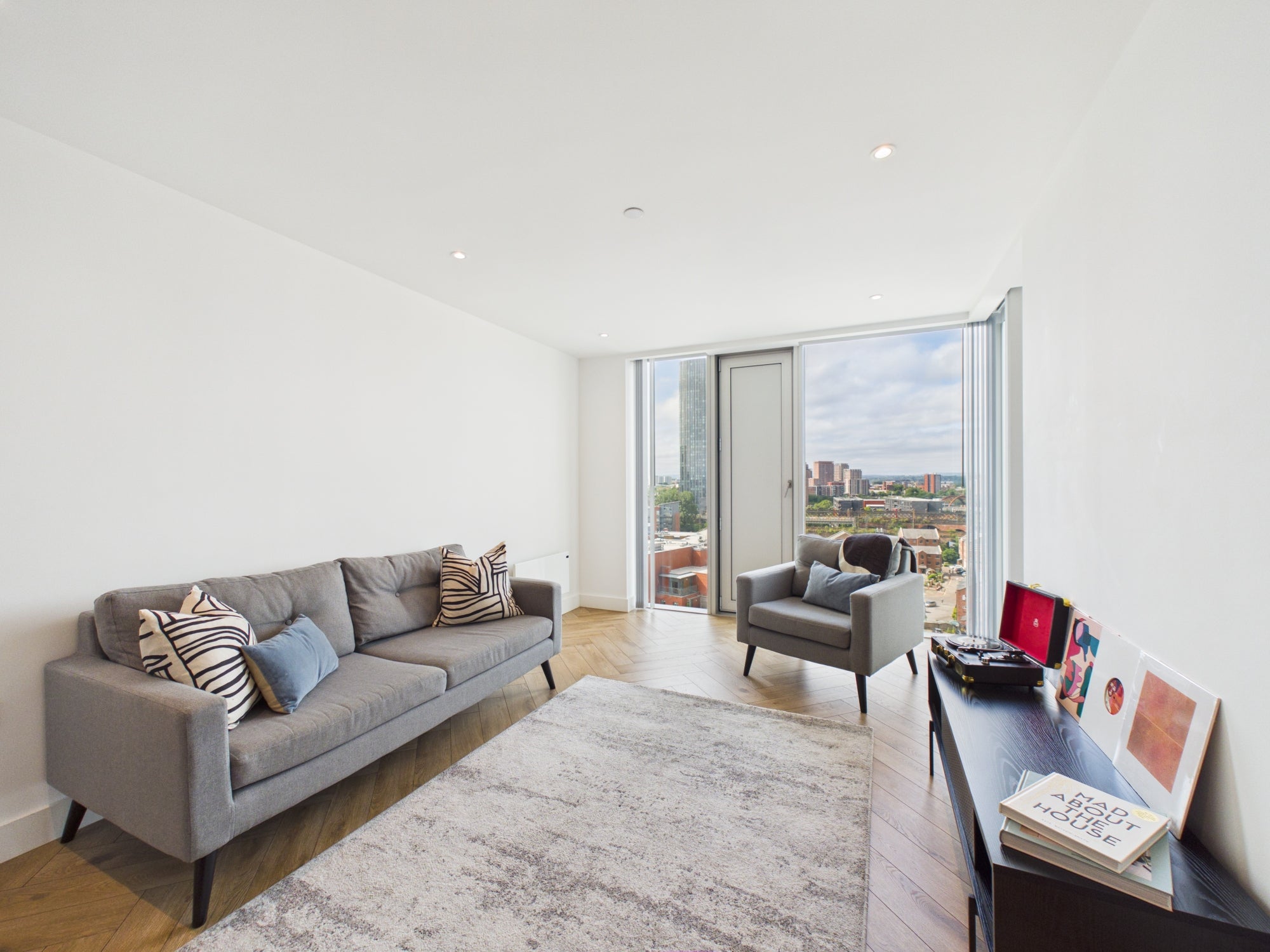 Flat Silvercroft Street in Manchester