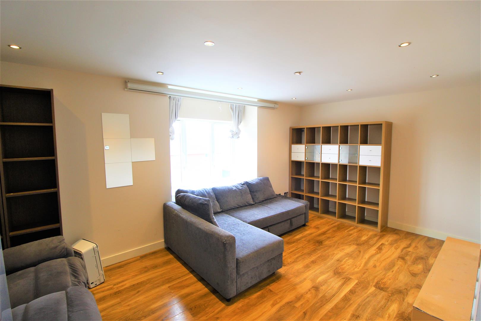 Flat Franklin Way in Greater London