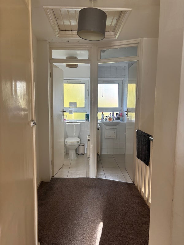 Room Stoford Close in Greater London