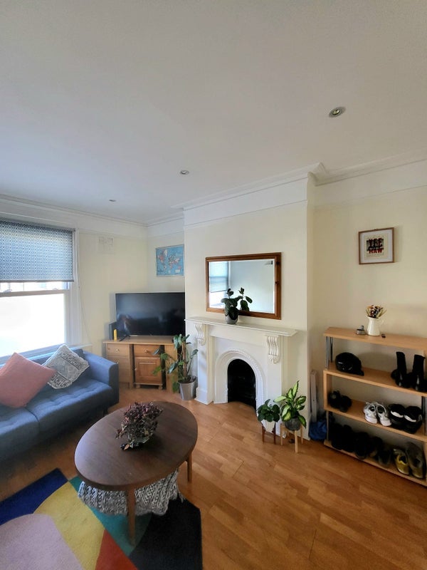 Room Lavender Hill in Greater London