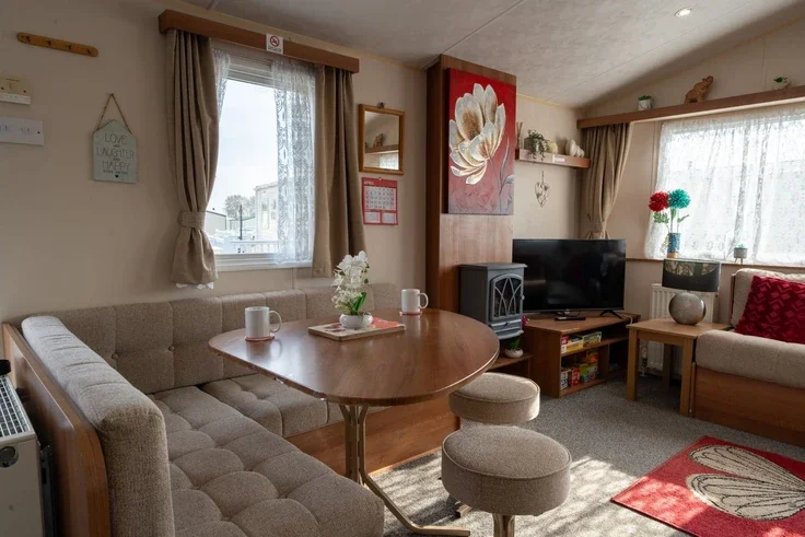 Room Scratby Crescent in Great Yarmouth