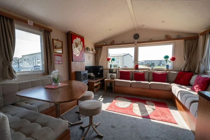 Room Scratby Crescent in Great Yarmouth