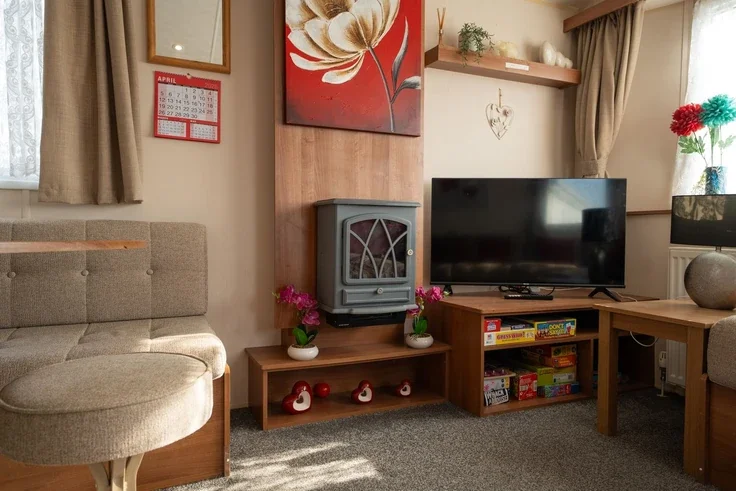 Room Scratby Crescent in Great Yarmouth