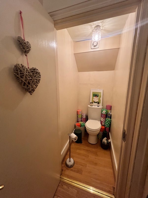 Room Lordship Lane in Greater London