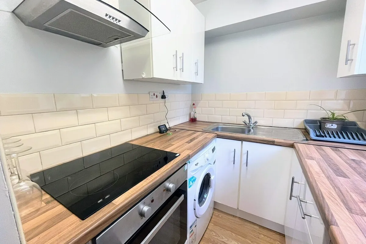 Flat Kings Road in Babergh