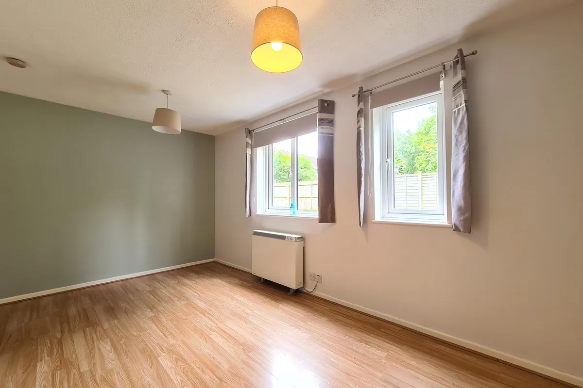 Flat Kings Road in Babergh