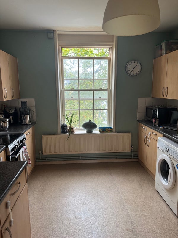 Flat Rosebery Avenue in Greater London