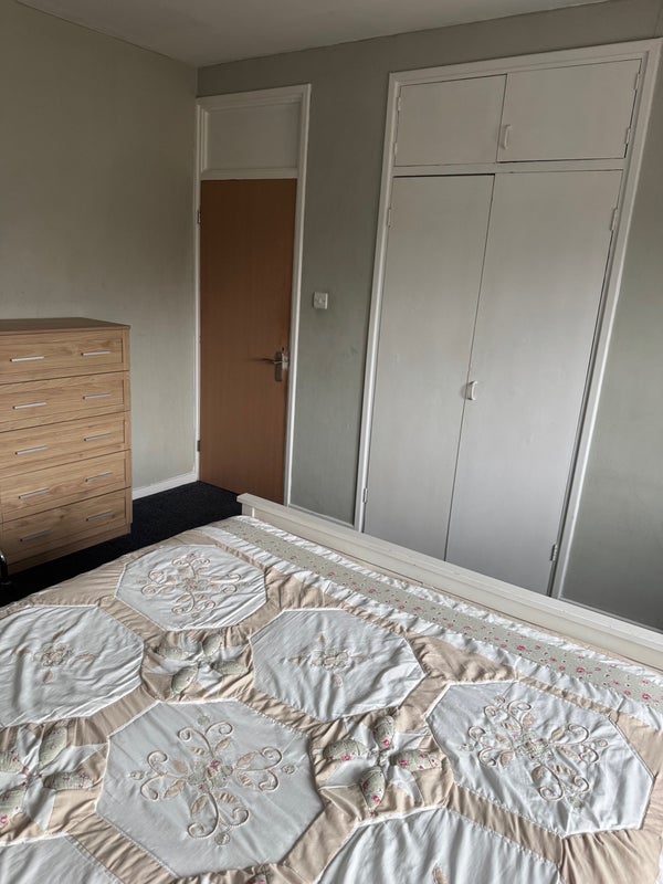 Flat Rosebery Avenue in Greater London