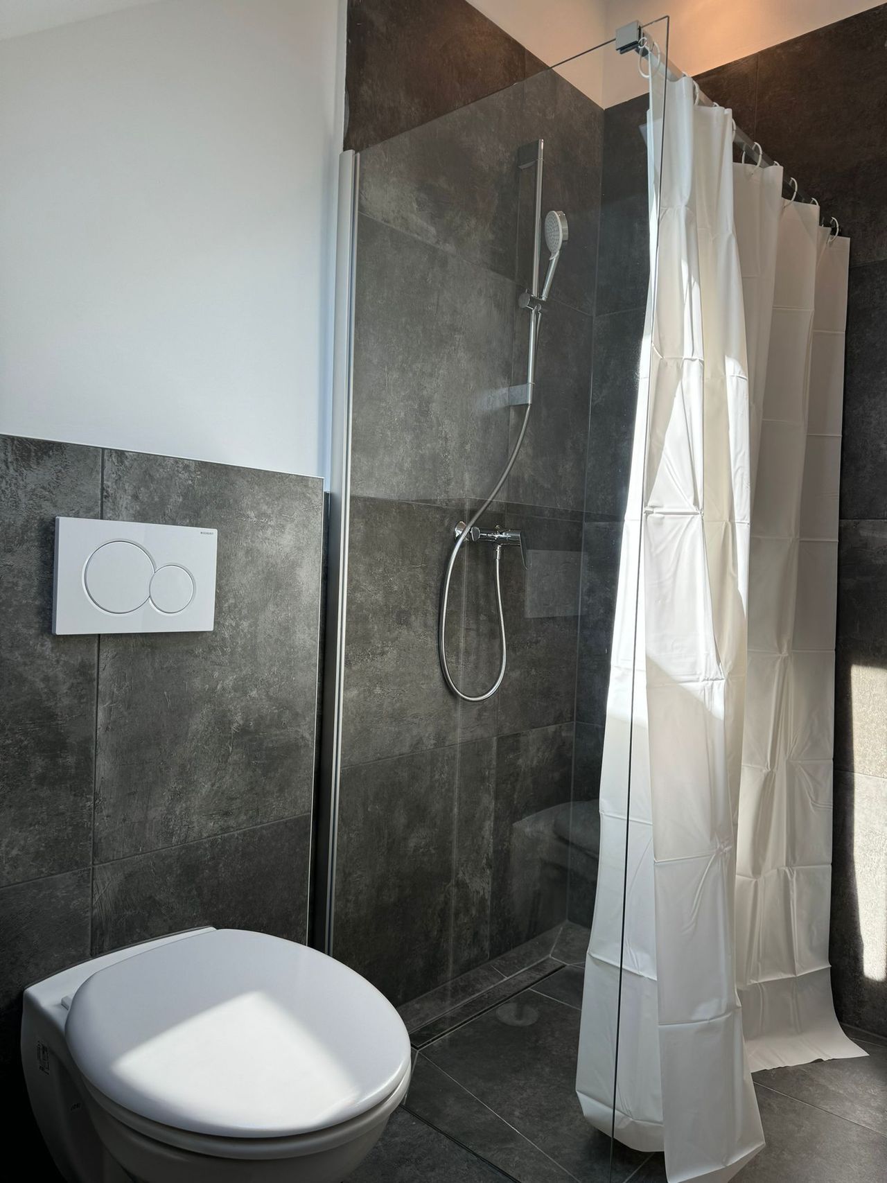 Zimmer Fortunastraße in Düsseldorf
