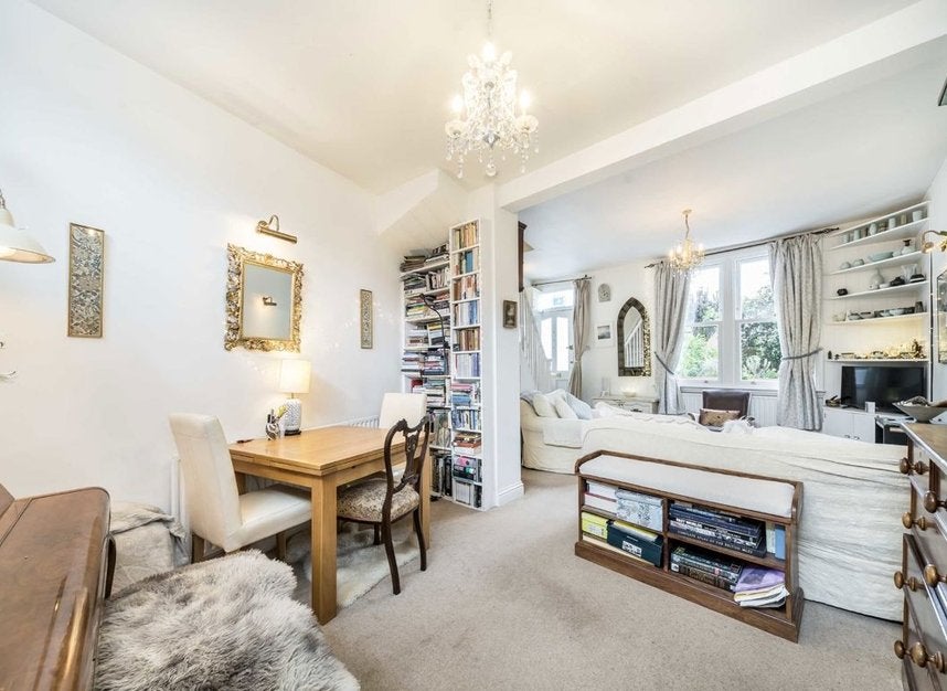 House Cornflower Terrace in Greater London