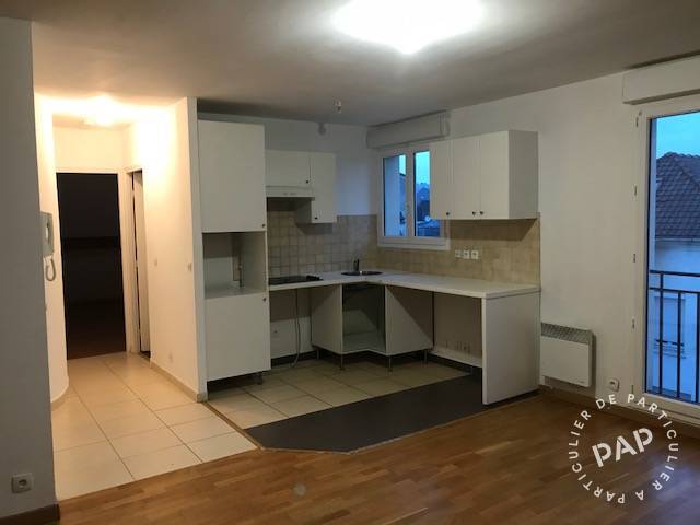 Flat Rue Jean Mermoz in Les Mureaux