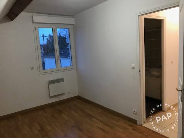 Flat Rue Jean Mermoz in Les Mureaux