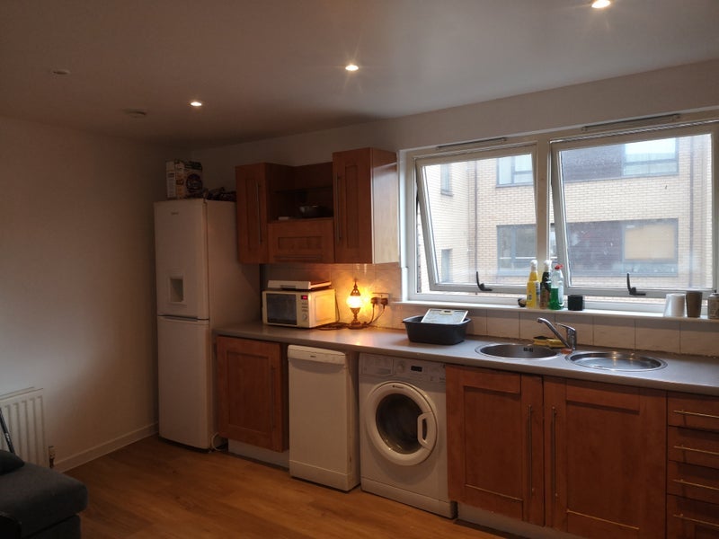 Room Moir Street in Glasgow