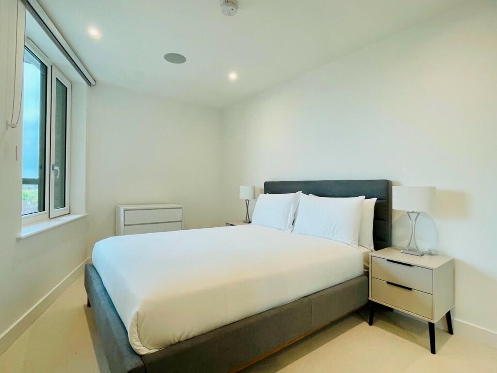 Flat New Tannery Way in Greater London