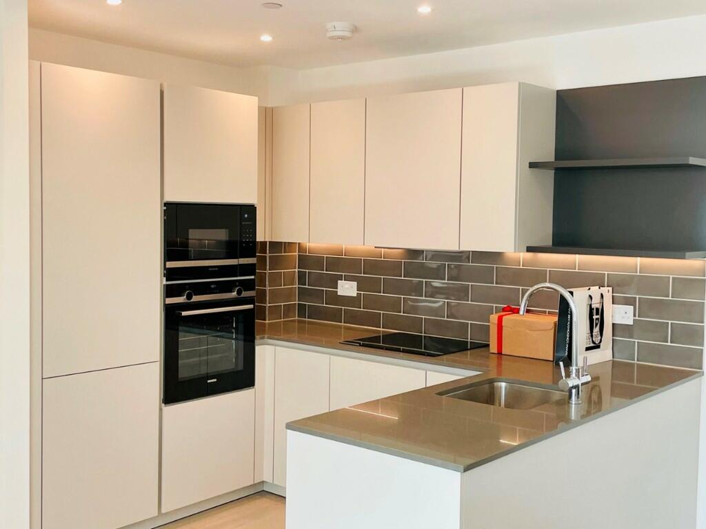 Flat New Tannery Way in Greater London