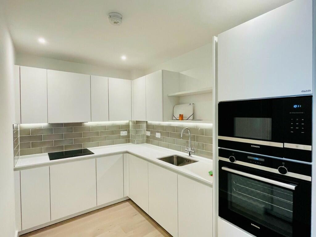 Flat New Tannery Way in Greater London