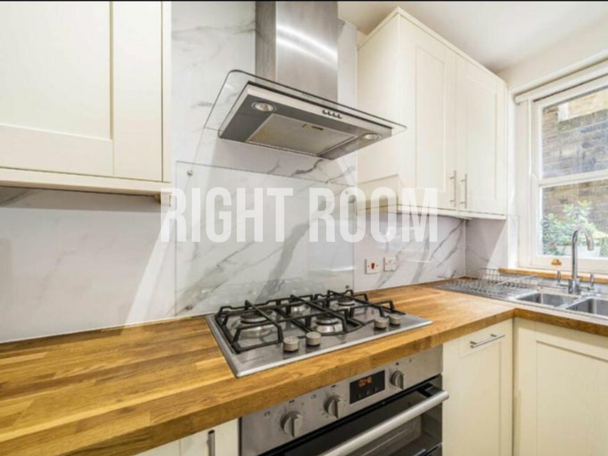 Flat Sutherland Street in City of Westminster