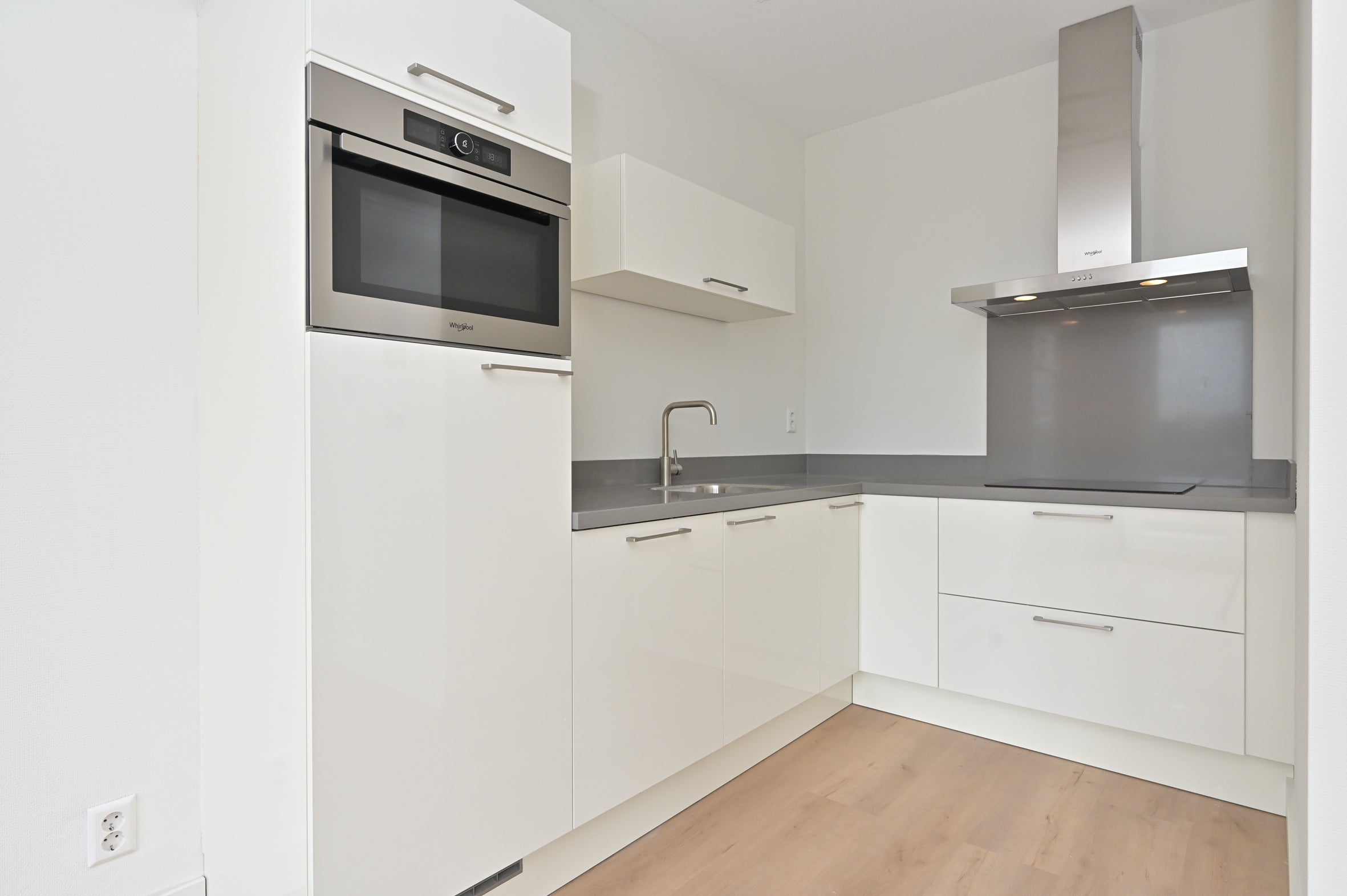 Appartement te huur: van Alphenstraat 62T, Voorburg
