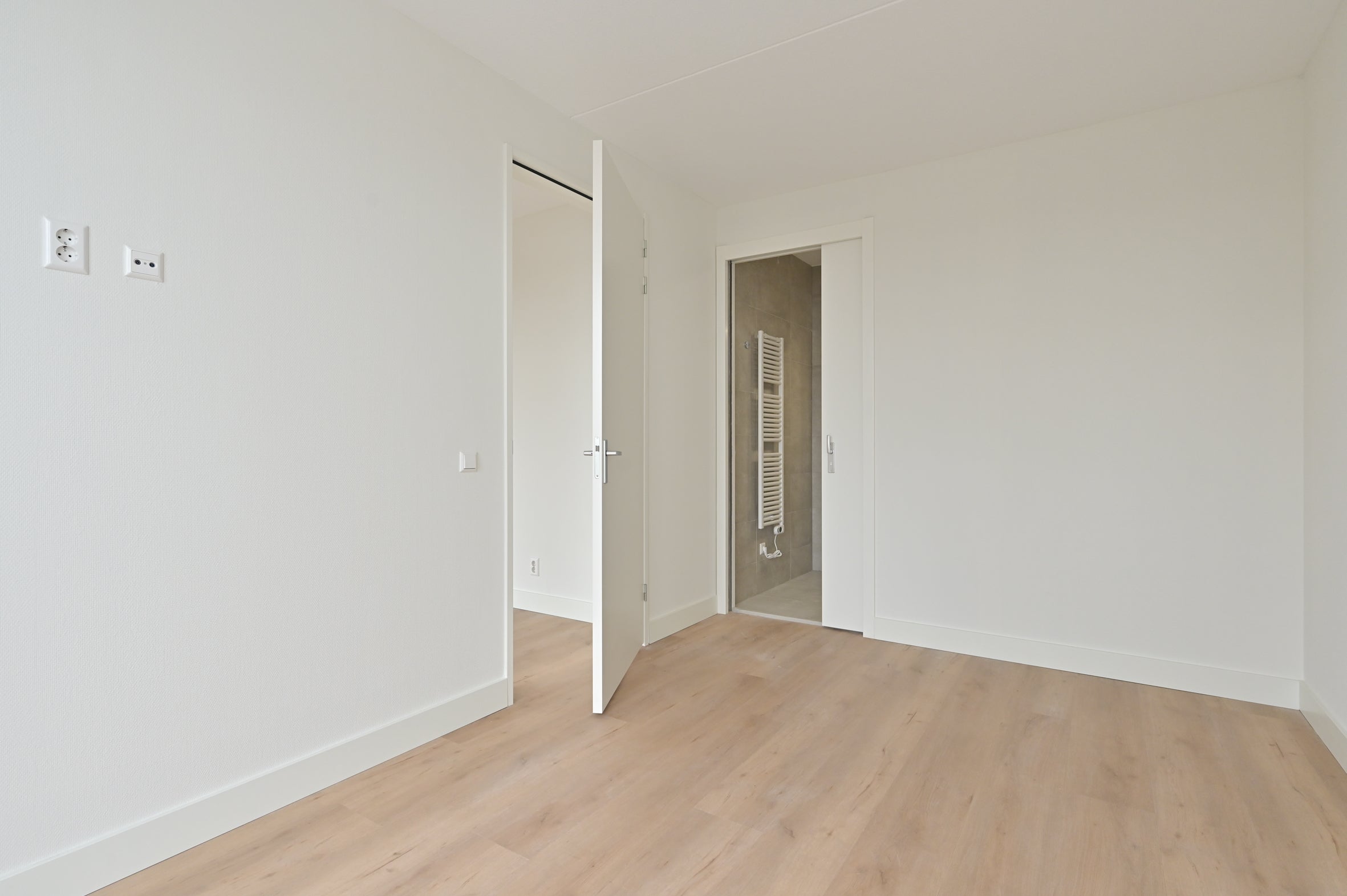 Appartement te huur: van Alphenstraat 62T, Voorburg