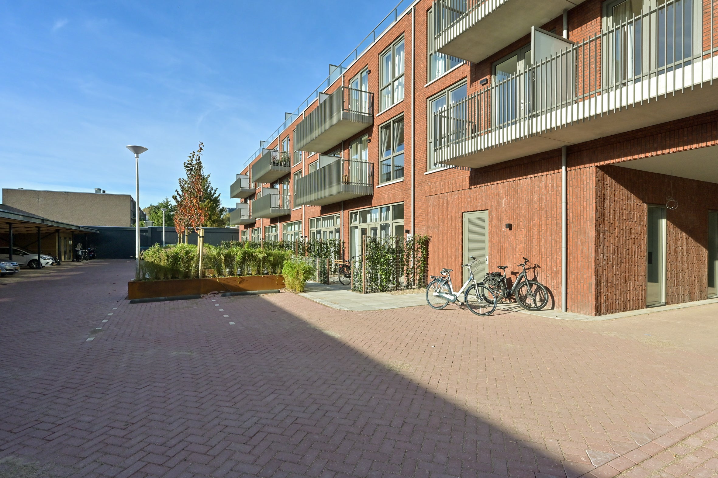 Appartement te huur: van Alphenstraat 62T, Voorburg