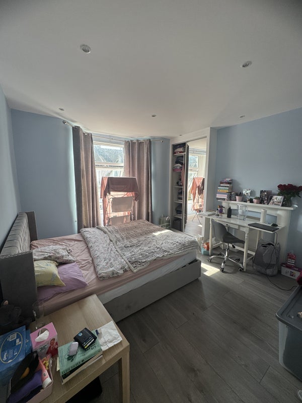 Room Kildare Road in Greater London