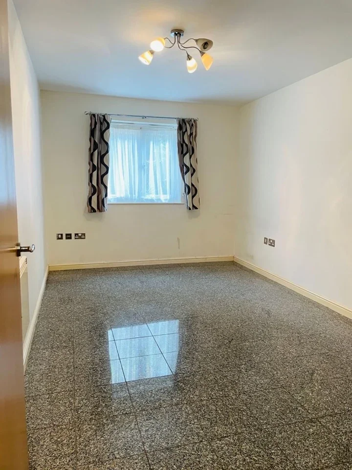 Flat Alexandra Road in Greater London