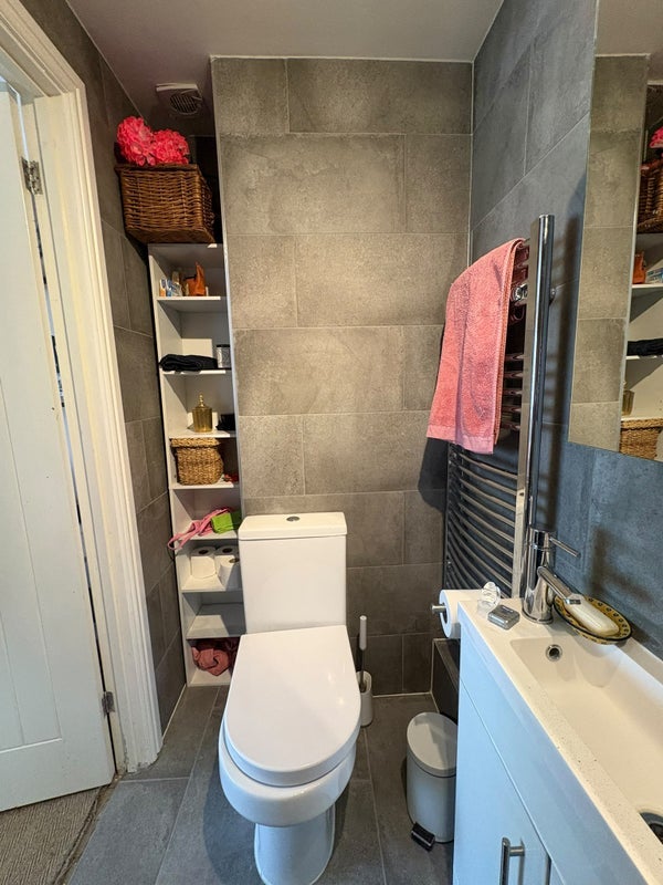 Room McNeil Road in Greater London
