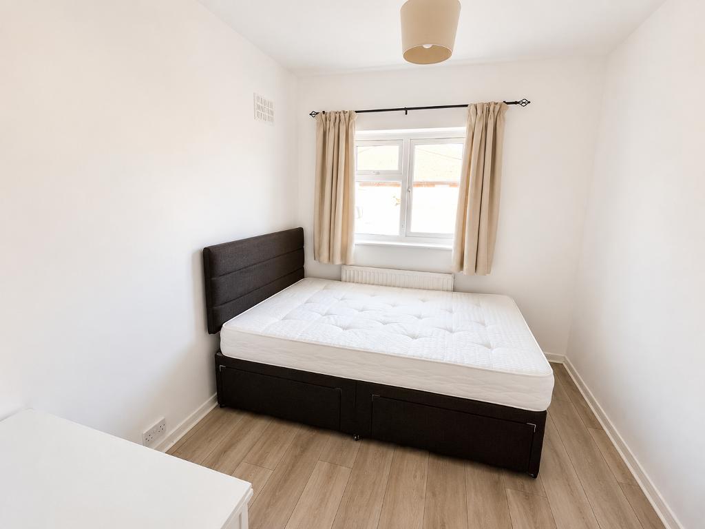 House Horsecroft Close in Greater London