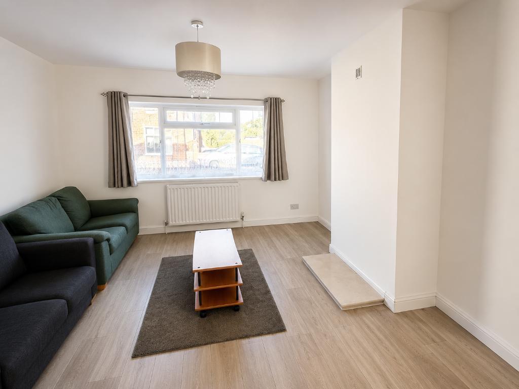 House Horsecroft Close in Greater London