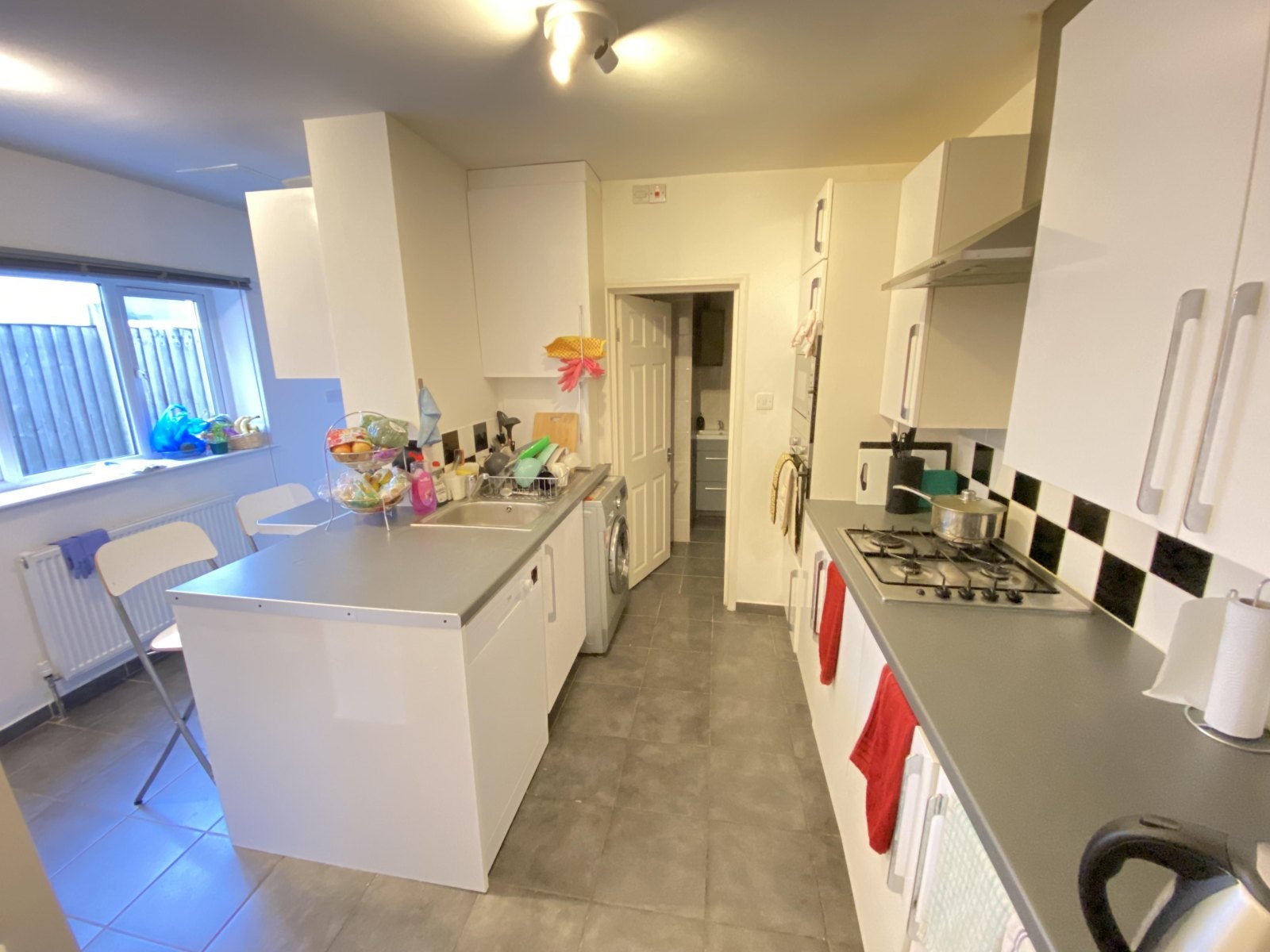 Room Pound Lane in Epsom and Ewell