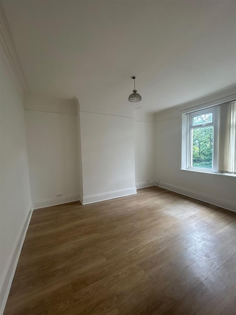 Flat Holly Avenue in North Tyneside