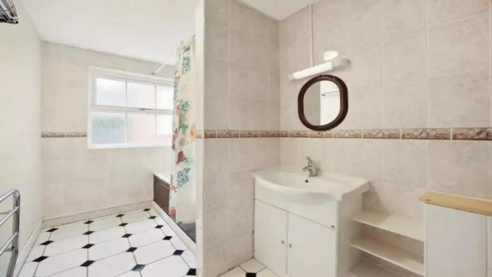 Room Parry Road in City of Westminster