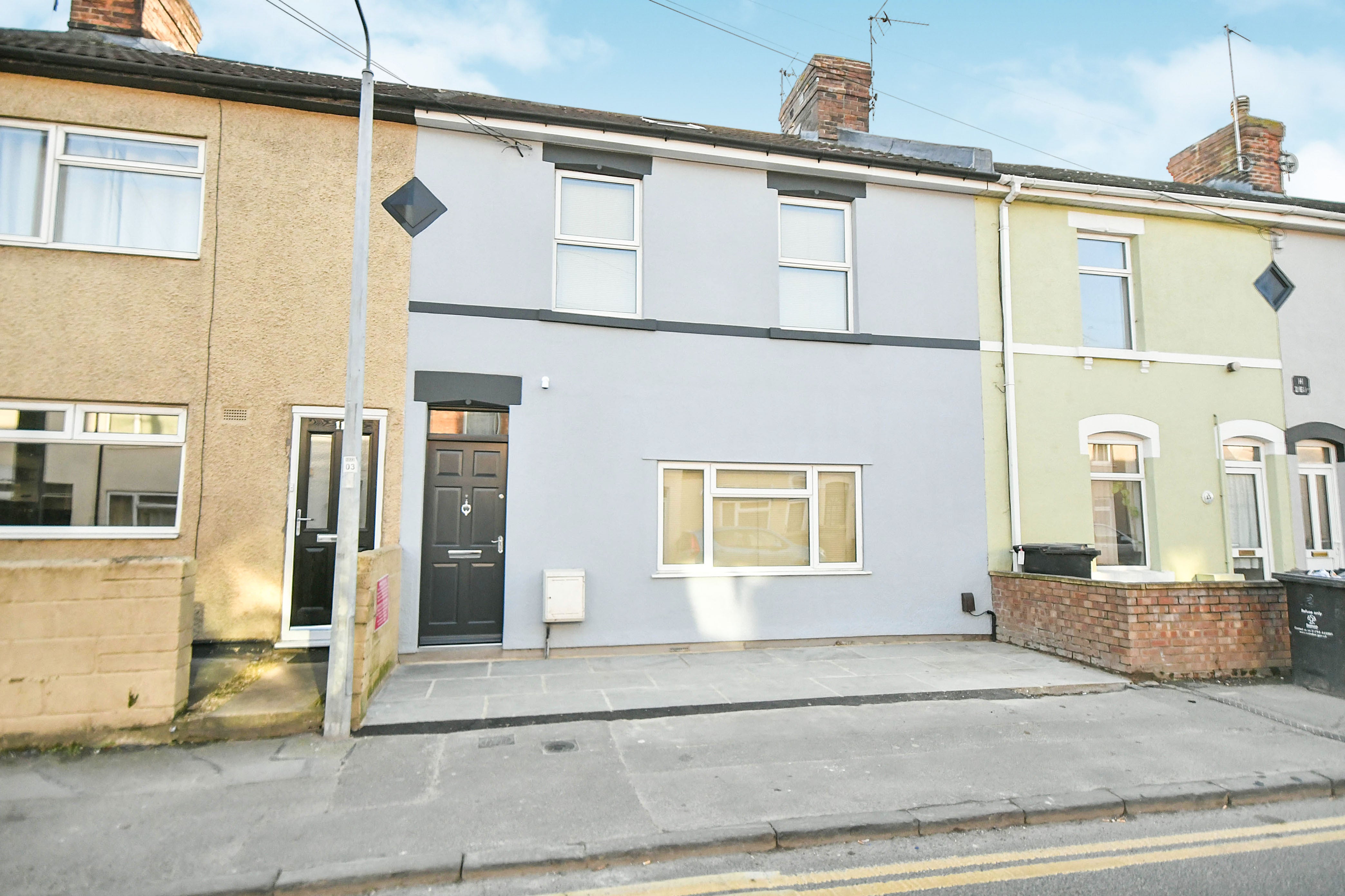 Room Redcliffe Street in Swindon