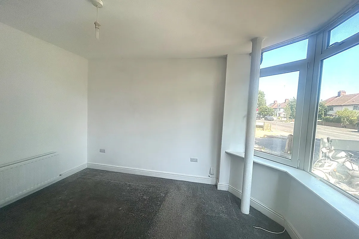 Flat Kingston Road in Greater London