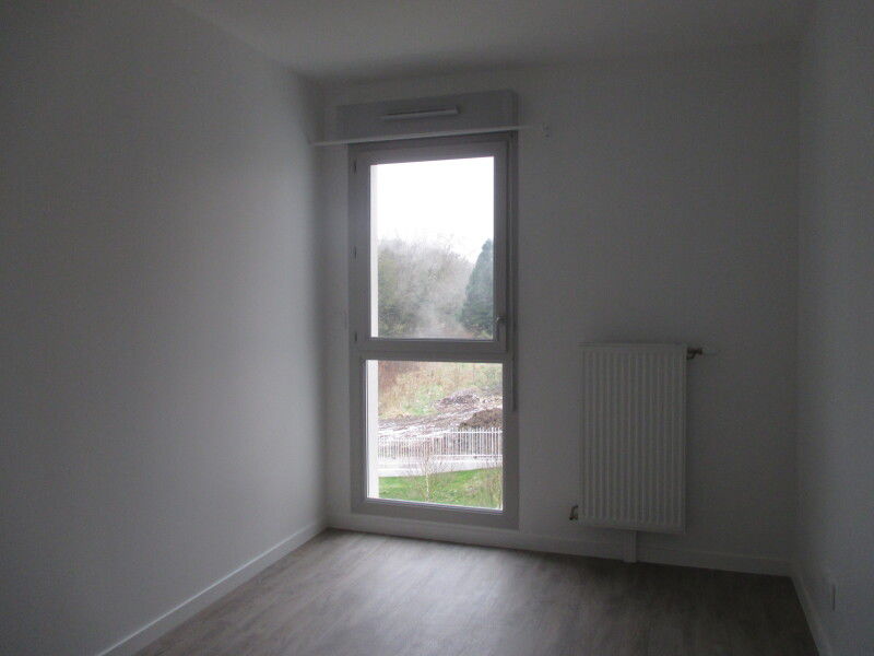 Flat Rue Hélène Caillard in Saint-Jean-de-Braye