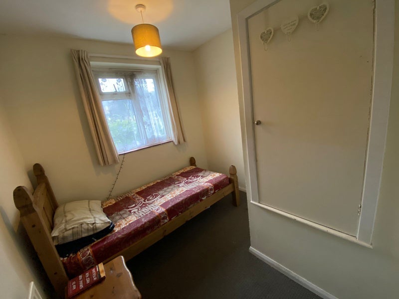 Room Hanover Road in Sandwell