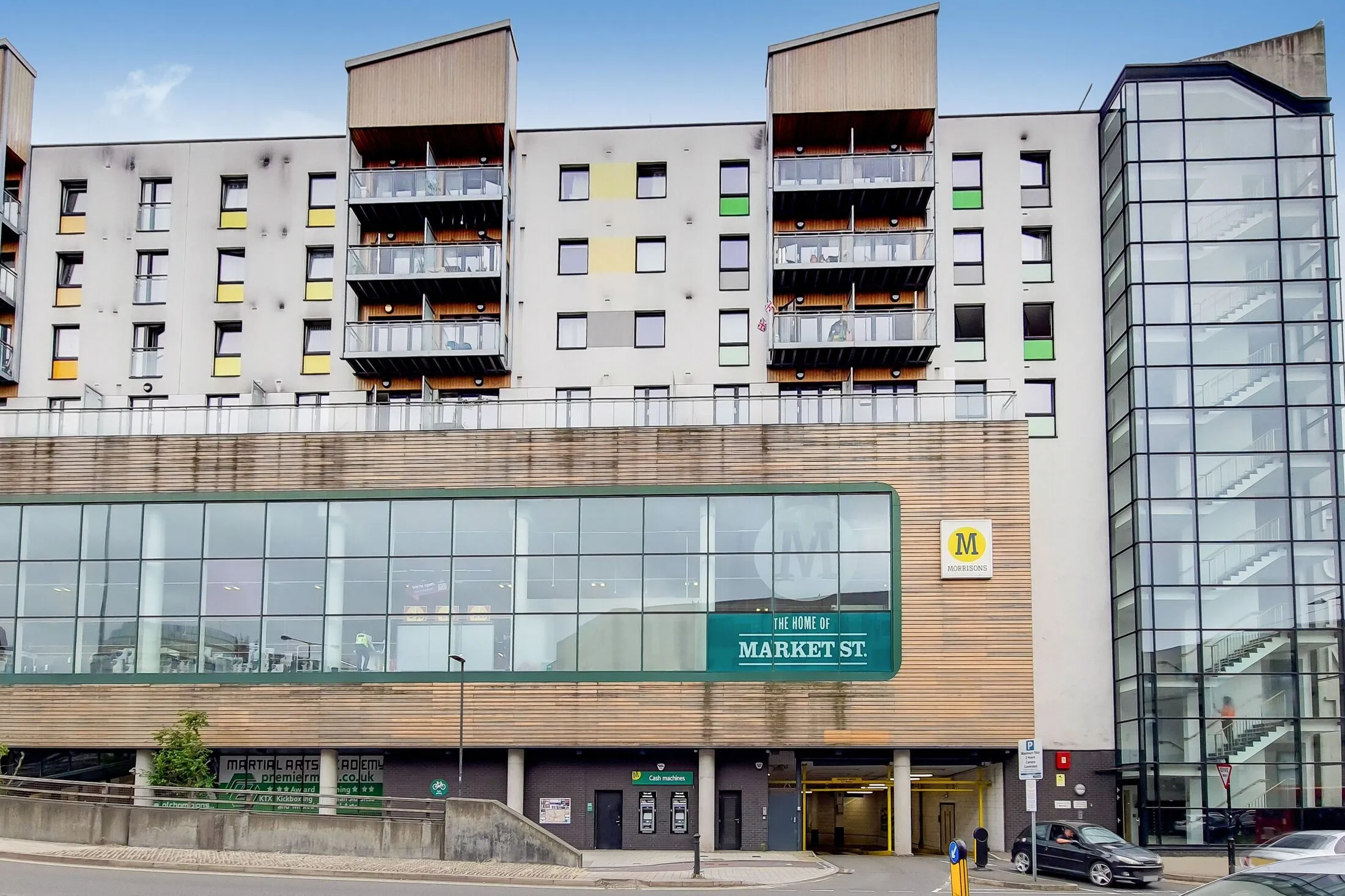 Flat Neptune Road in Greater London